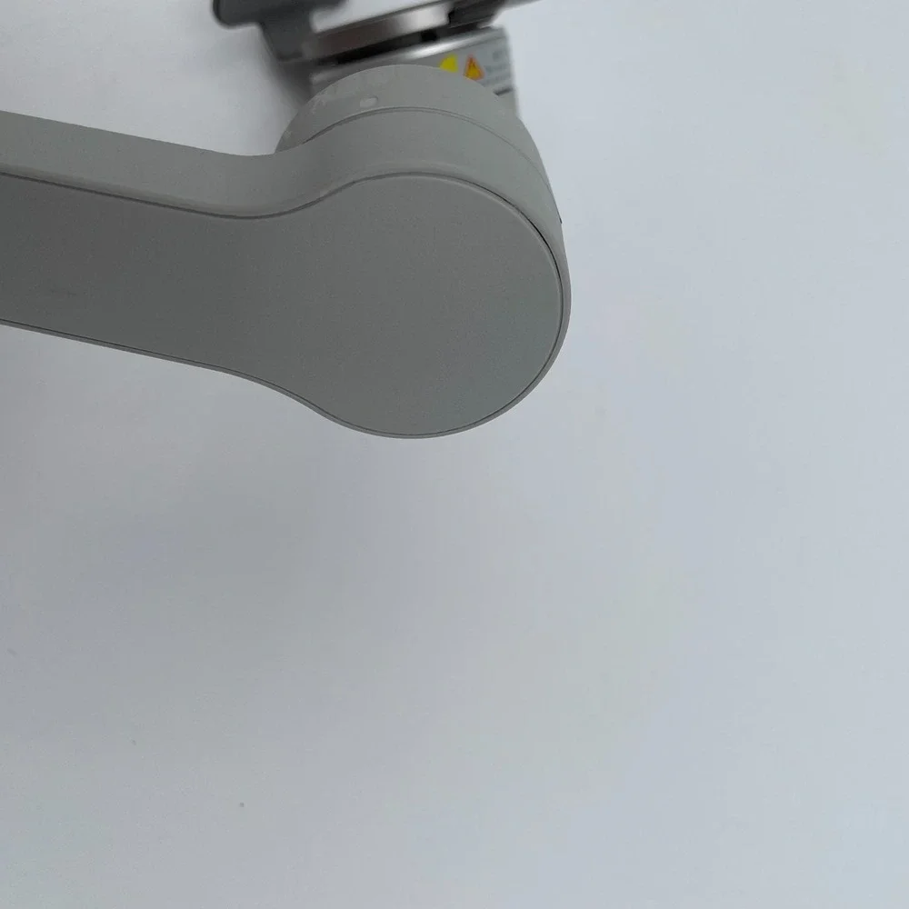 DJI Osmo Mobile SE Gimbal Stabilizer 3-Axis, Portable, Foldable, Android iPhone*